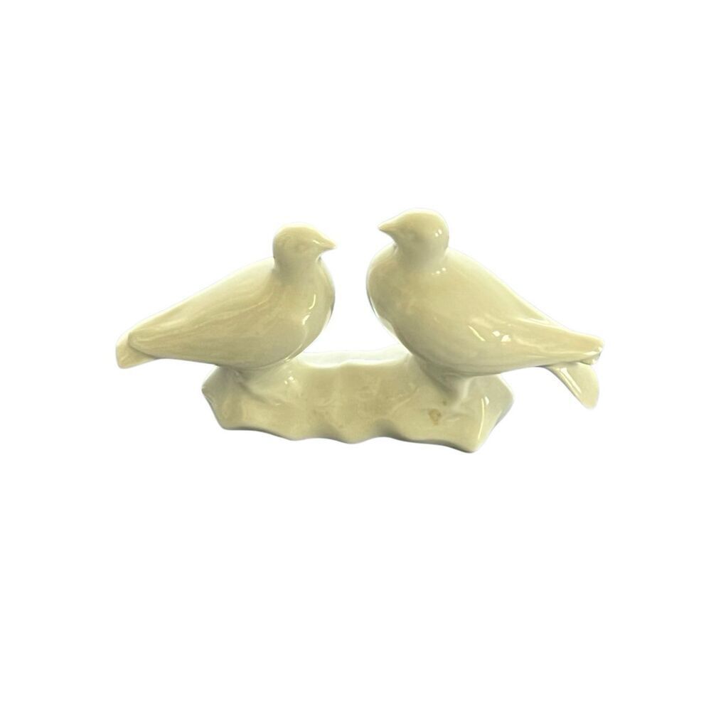 Haviland Limoges Vintage White Porcelain Two Doves Love Birds Figurine Cake Topp